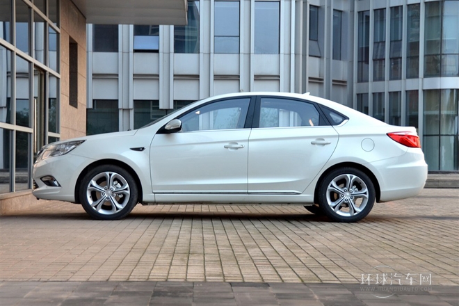 2014款 1.5T 自動運動尊貴型