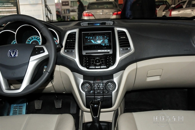 2014款 1.6L 手動(dòng)豪華型