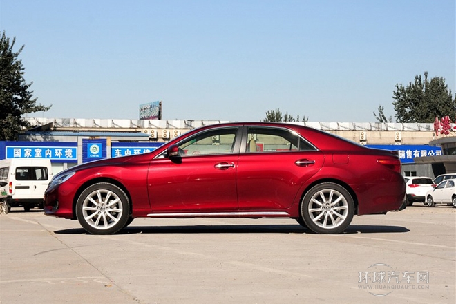 2013款 2.5V 尊銳導(dǎo)航版