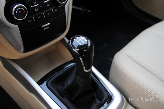 2014款 1.6L 手動尊貴型