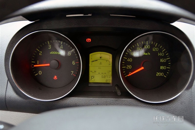2011款 1.5L 自動(dòng)豪華型