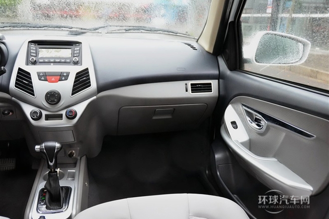 2011款 1.5L 自動豪華型