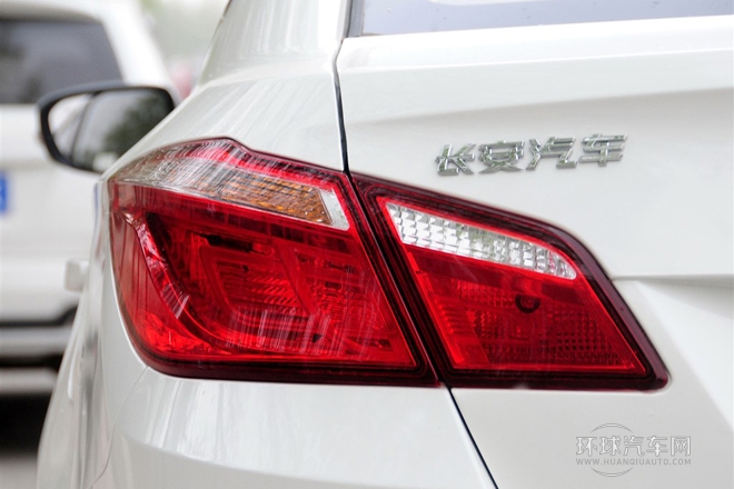 2014款 1.6L 自動尊貴型