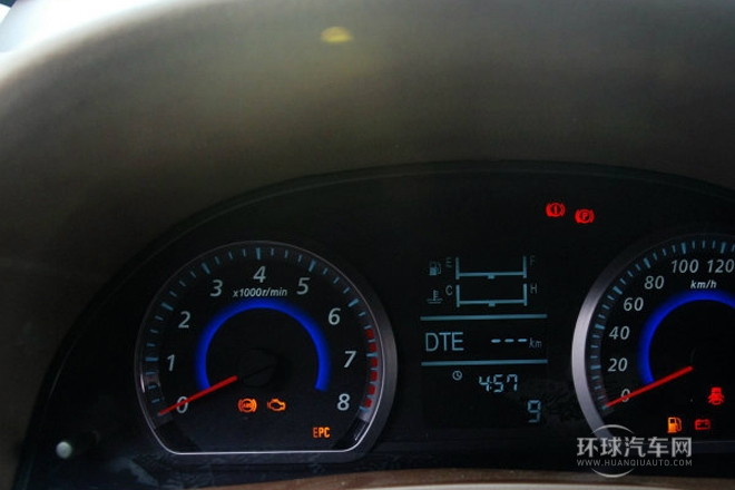 2014款 1.5L 手動(dòng)豪華型