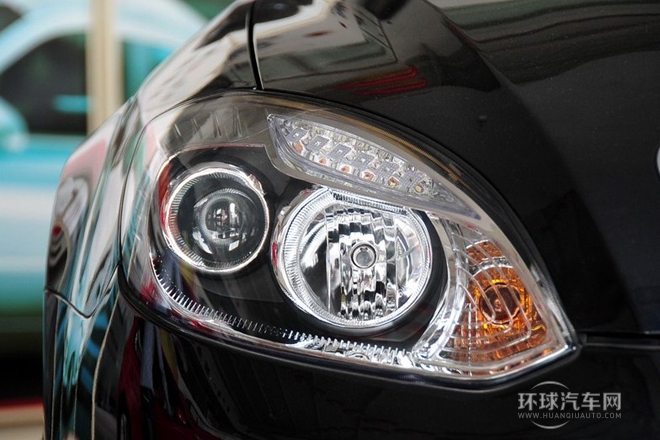 2011款 1.8T 自動尊貴型