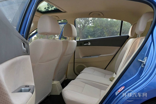 2010款 1.5L 自動豪華型