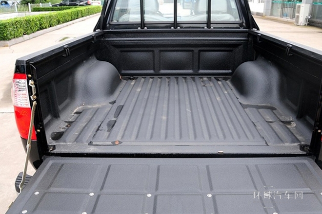 2012款 2.2L兩驅汽油基本型中軸