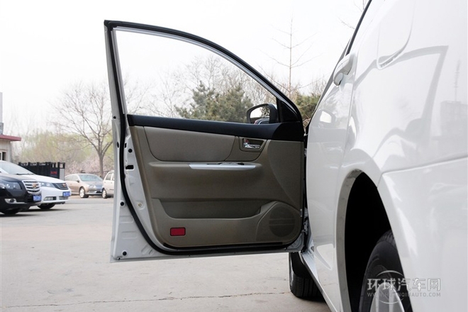 2014款 1.5L 手動精英型