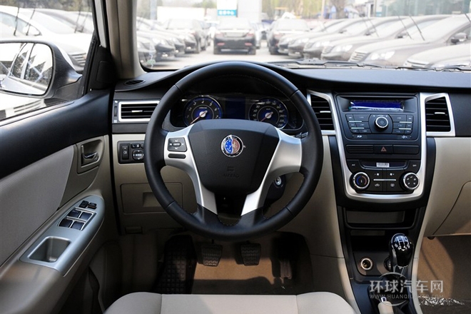 2014款 1.5L 手動精英型