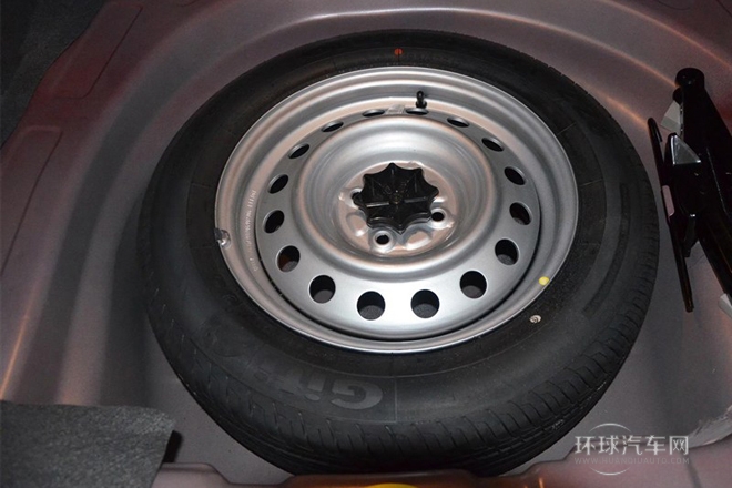 2014款 1.5L 手動尊貴型