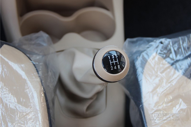 2011款 1.0L 手動標準型