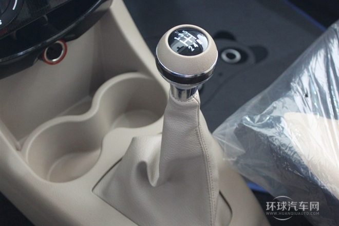 2013款 1.0L 手動進取型