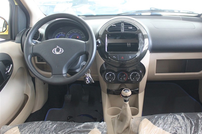 2013款 1.0L 手動進取型