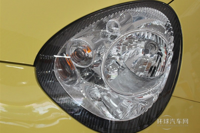 2013款 1.0L 手動(dòng)進(jìn)取型