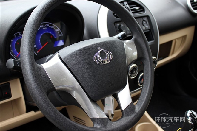 2014款 CROSS 1.3L 手動進取型