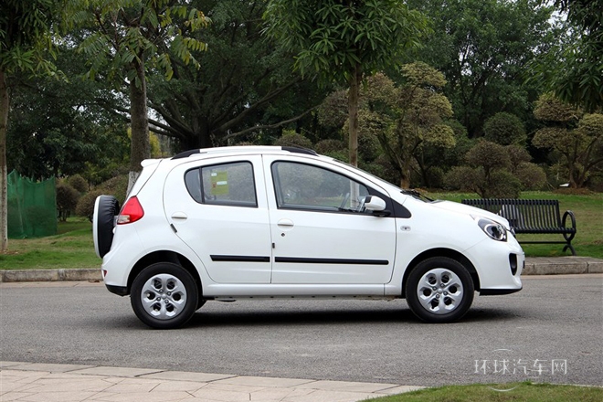 2014款 CROSS 1.3L 手動(dòng)進(jìn)取型