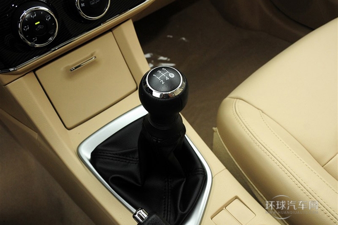 2014款 1.6L 手動(dòng)GL-i真皮版