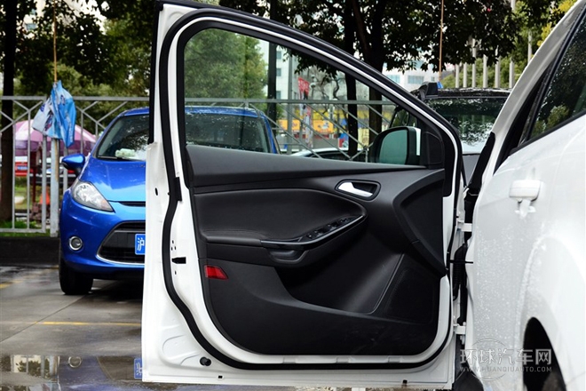 2012款 兩廂 1.6L AT風尚型