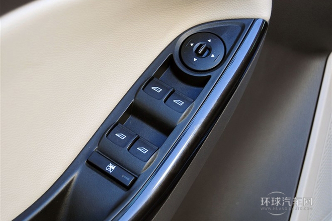 2012款 三廂 1.6L AT風尚型