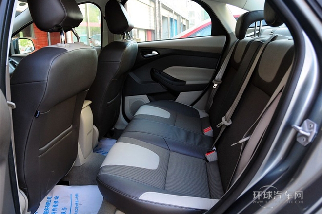 2012款 三廂 1.6L AT風尚型