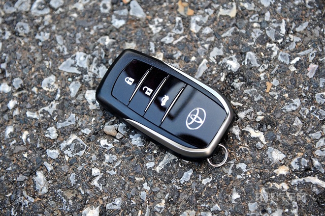 2014款 1.6L 手動GLX-i