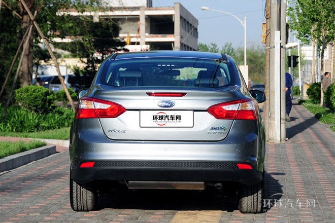 2012款 三廂 1.6L AT風(fēng)尚型