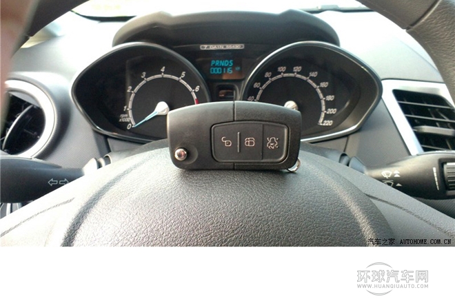 2013款 兩廂 1.5L 自動時尚型