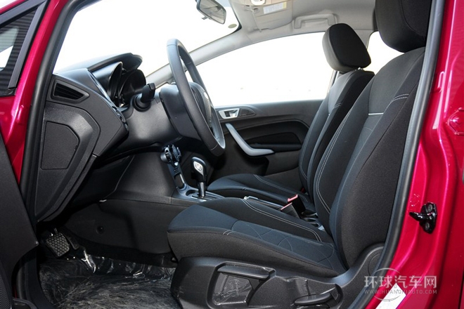 2013款 兩廂 1.5L 自動時尚型