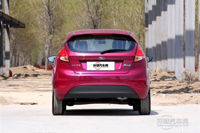 2013款 兩廂 1.5L 自動(dòng)時(shí)尚型