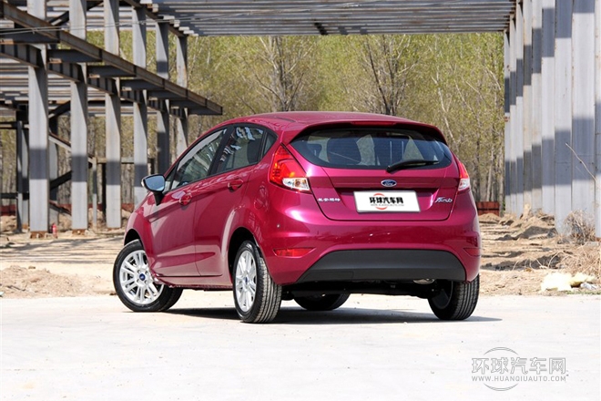 2013款 兩廂 1.5L 自動(dòng)時(shí)尚型