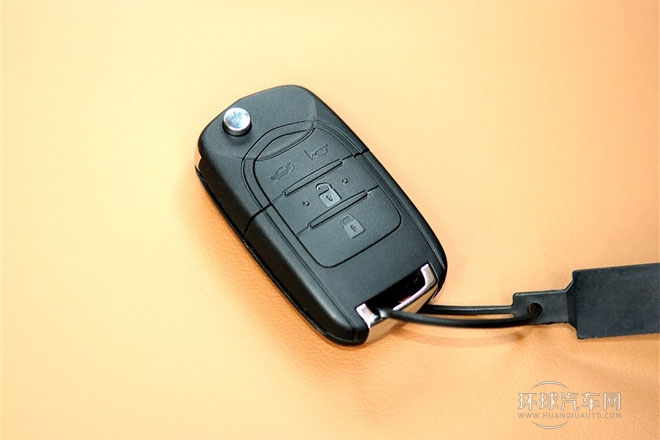 2014款1.5L手動(dòng)   精英型