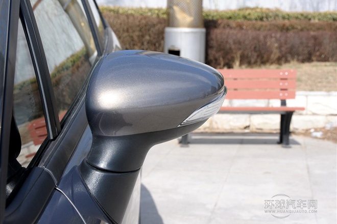 2013款 三廂 1.5L 自動(dòng)品尚型