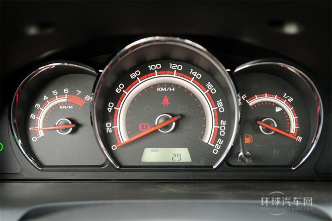 2014款1.5L手動(dòng)   精英型