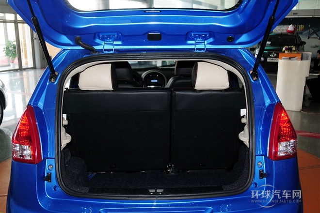 2014款 CROSS 1.5L 自動精英型