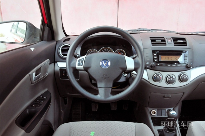 2012款 三廂 1.5L 手動豪華型