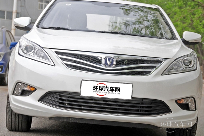 2012款 三廂 1.5L 手動舒適型