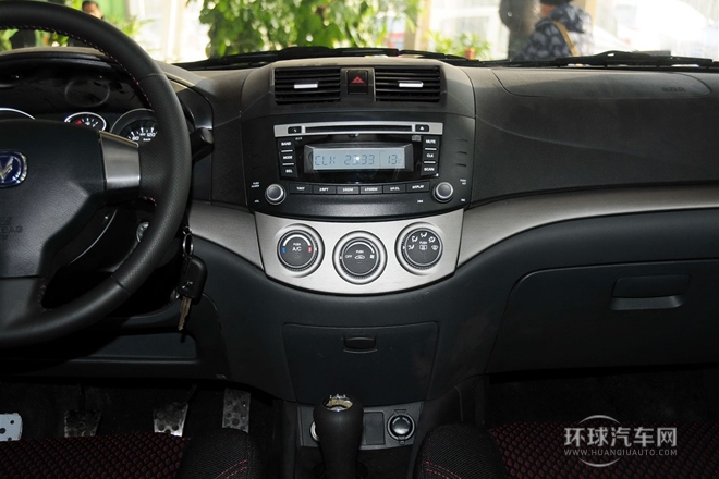 2012款 三廂 1.5L 手動運動型