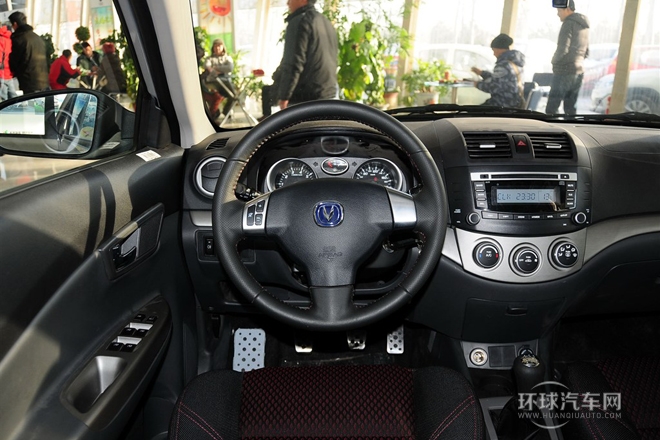 2012款 三廂 1.5L 手動運動型