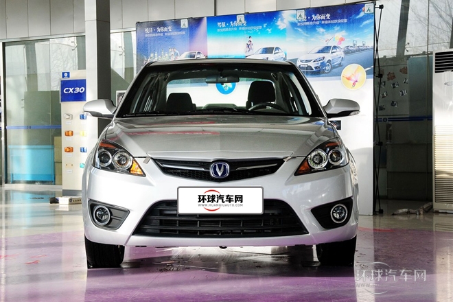 2012款 三廂 1.5L 手動運動型