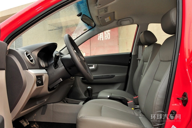 2012款 三廂 1.5L 手動(dòng)尊貴型