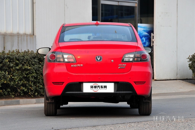 2012款 三廂 1.5L 手動尊貴型