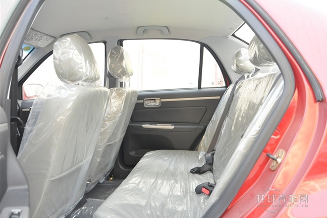 2012款 1.0L 手動進取型