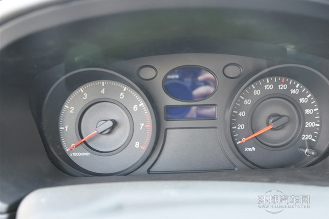 2012款 1.0L 手動進取型