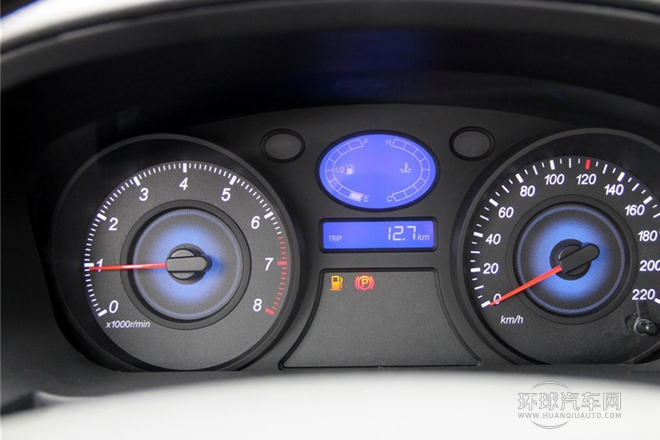 2012款 1.3L 手動(dòng)時(shí)尚型II