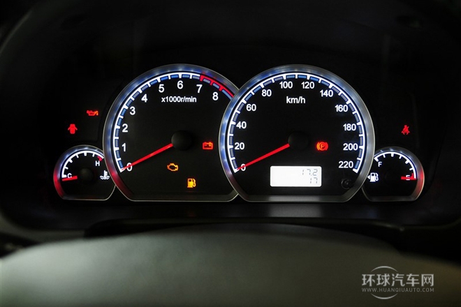 2014款 1.3L 尊貴型