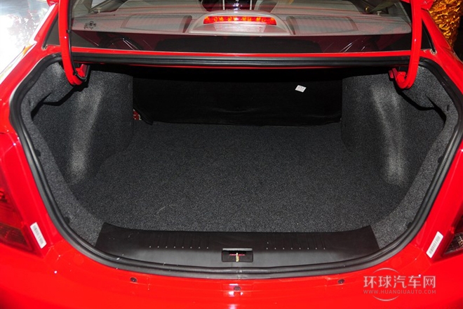 2014款 1.3L 尊貴型