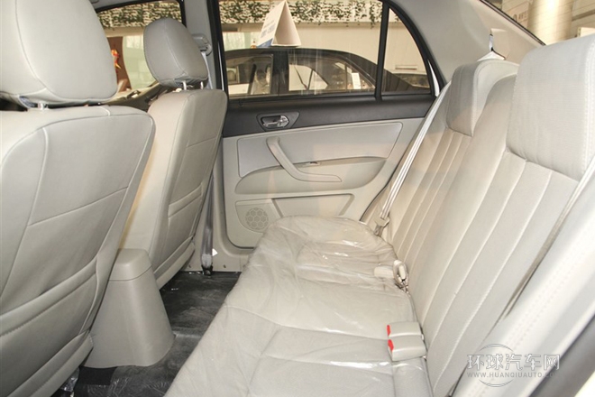 2012款 1.3L 豪華型