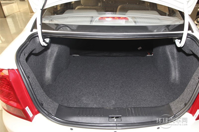 2012款 1.3L 豪華型