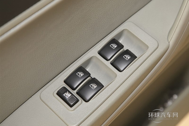 2012款 1.3L 豪華型