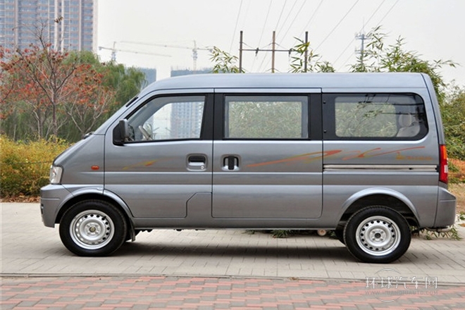 2010款 1.0L金鉆標(biāo)準(zhǔn)型EQ465i-21 3U